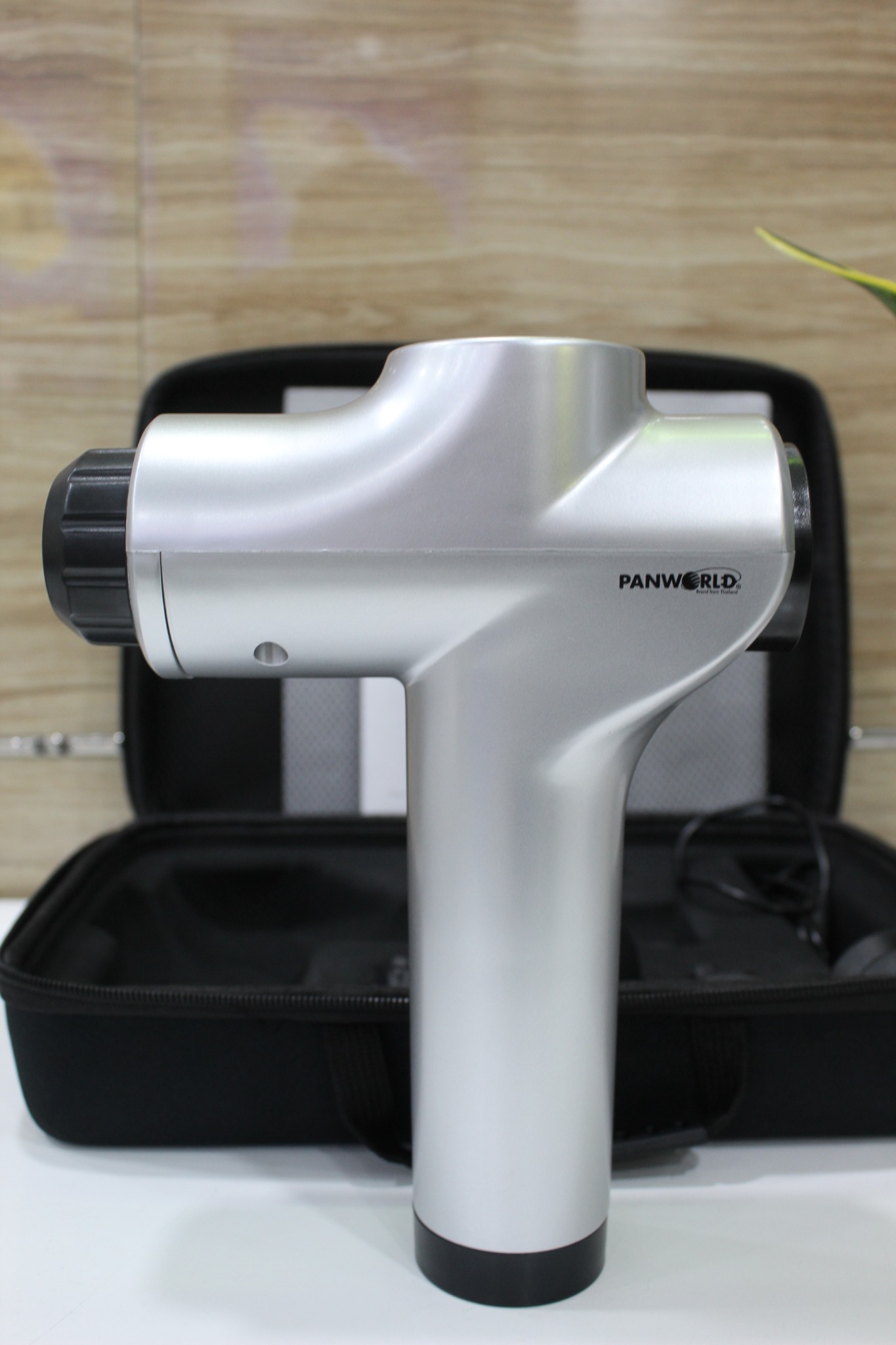 Súng Massage Cầm Tay Toàn Thân Đa Năng Cao Cấp 99 Cấp Độ Panworld PW-3013