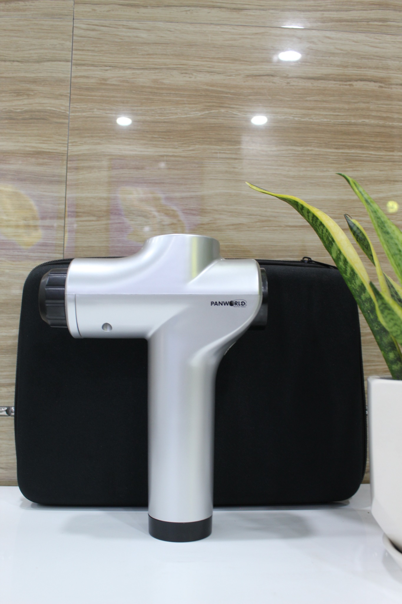 Súng Massage Cầm Tay Toàn Thân Đa Năng Cao Cấp 99 Cấp Độ Panworld PW-3013