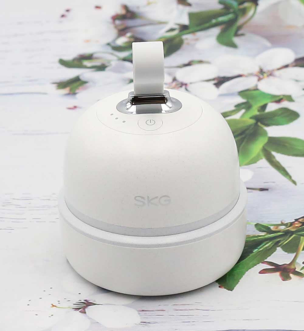 Máy massage đầu SKG BC3