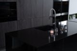  Đá quartz Majestic Black BQ9611 