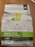  Hạt Mèo Con NUTRIENCE INFUSION – THỊT GÀ, RAU CỦ & TRÁI CÂY 