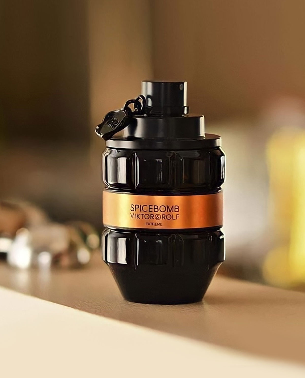 PERFUME SPICEBOMB EXTREME VIKTOR & ROLF 100ML - PERFUME SPICE BOMB VIKTOR & ROLF 100ML
