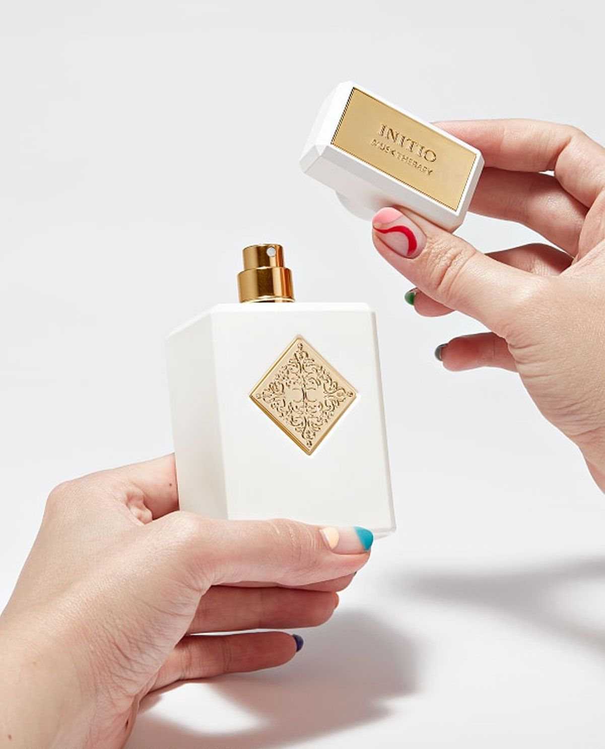 Nước hoa Unisex Initio Musk Therapy Extrait De Parfum VMIA Perfume