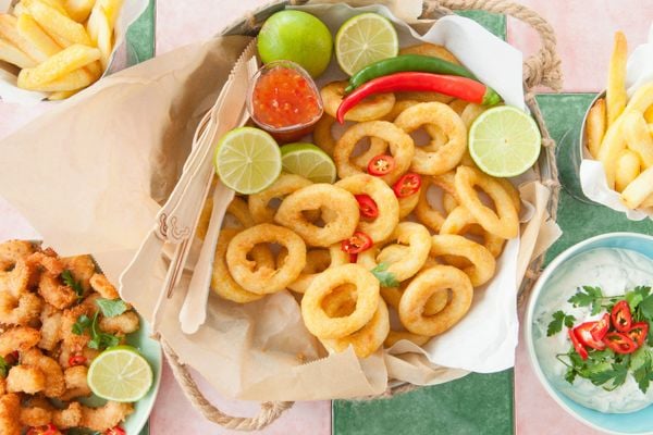  Khoanh mực đông lạnh 