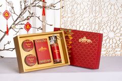 Set Quà Ba Tư - Nhụy Hoa Nghệ Tây Saffron Jahan Loại Super Negin