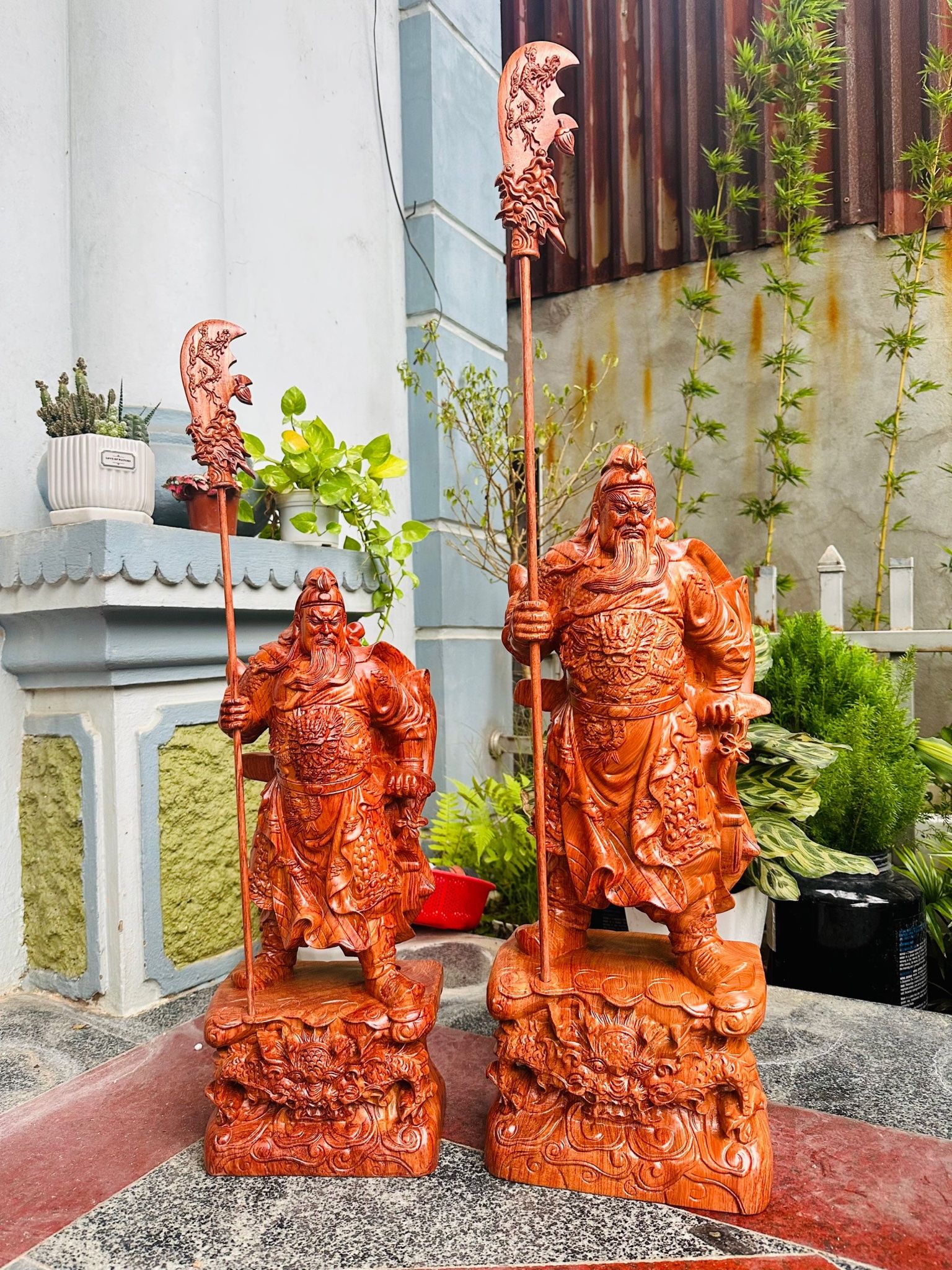  QUAN CÔNG GỖ HƯƠNG 