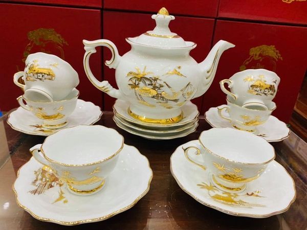  Bộ Ấm Chén Men Ngọc Phong Cảnh Làng Quê Hoạ Tiết Vẽ Chỉ Vàng Đậm Sang Trọng 