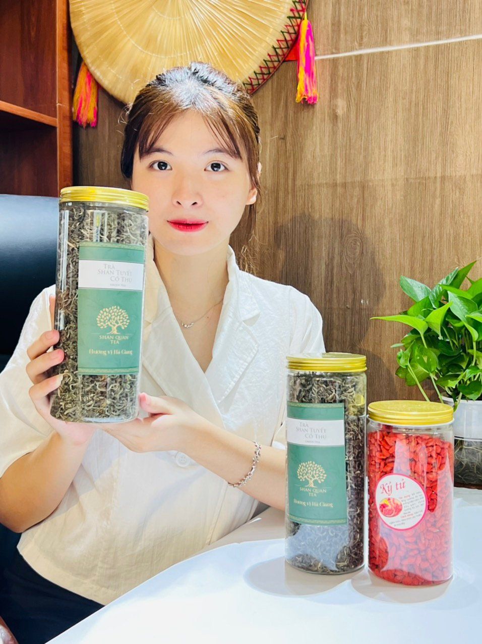  TRÀ SHAN TUYẾT CỔ THỤ 