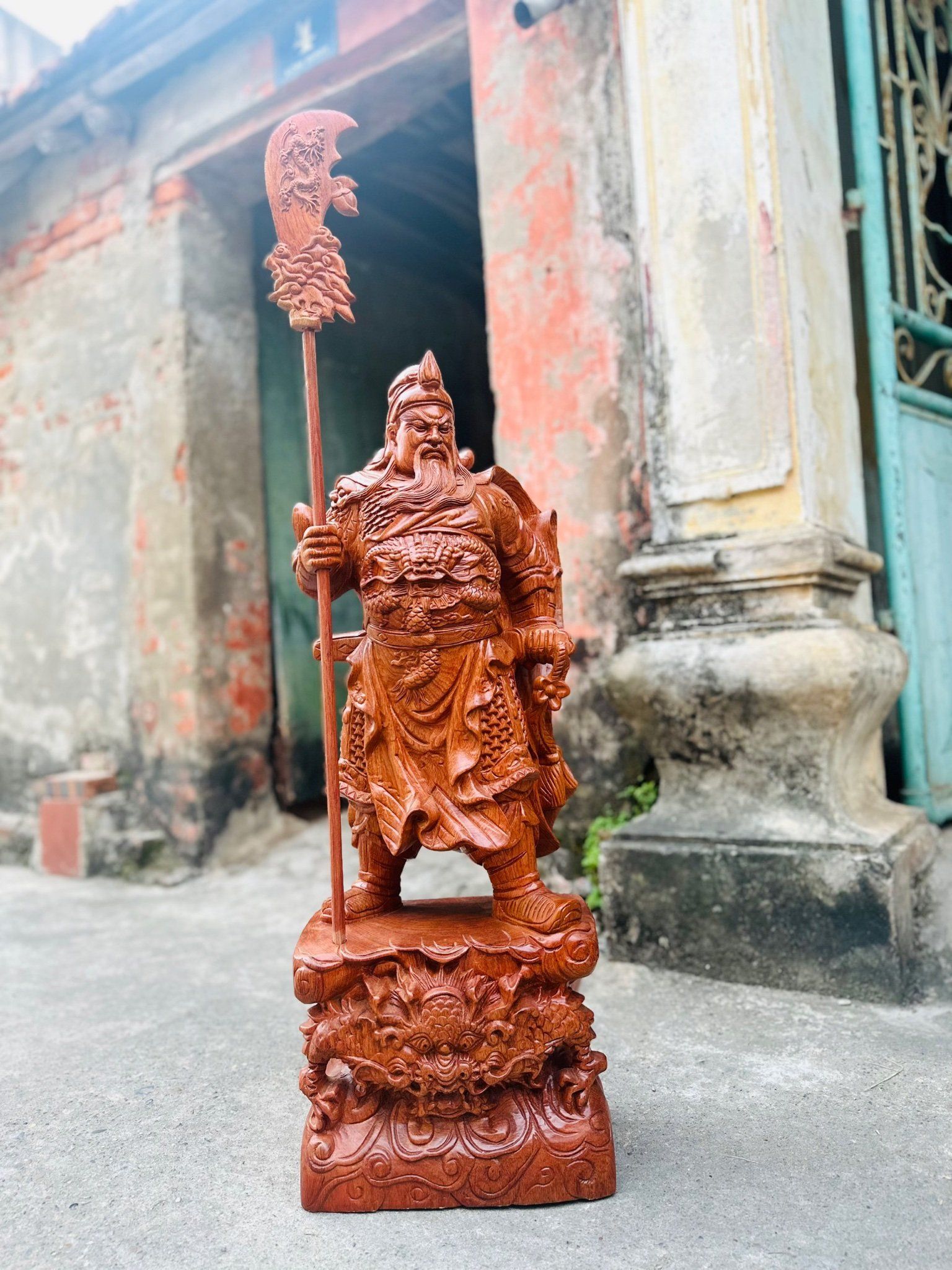  QUAN CÔNG GỖ HƯƠNG 