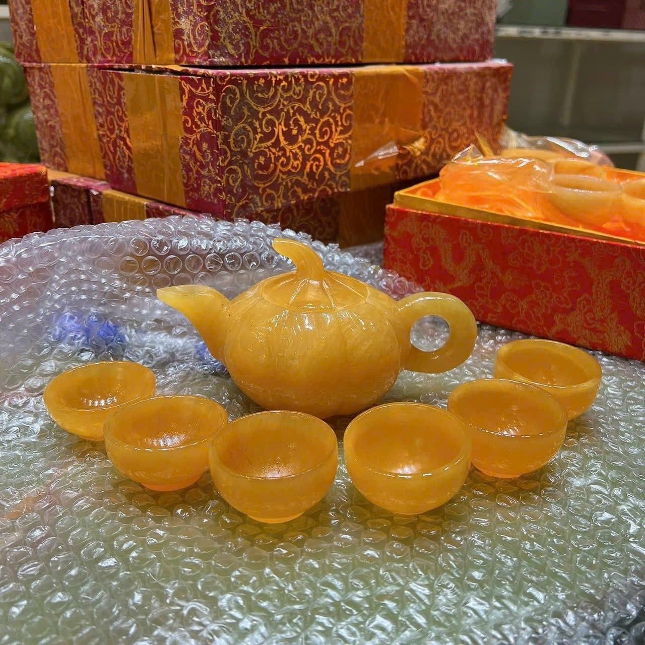  BỘ ẤM CHÉN NGỌC HOÀNG LONG 