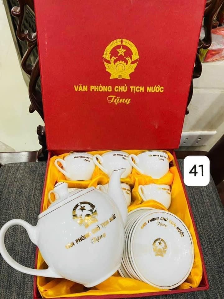 Bộ Ấm Chén Bát Tràng In Logo Kỉ Niệm Văn Phòng Chính Phủ Cao Cấp BKCEVN-8074 
