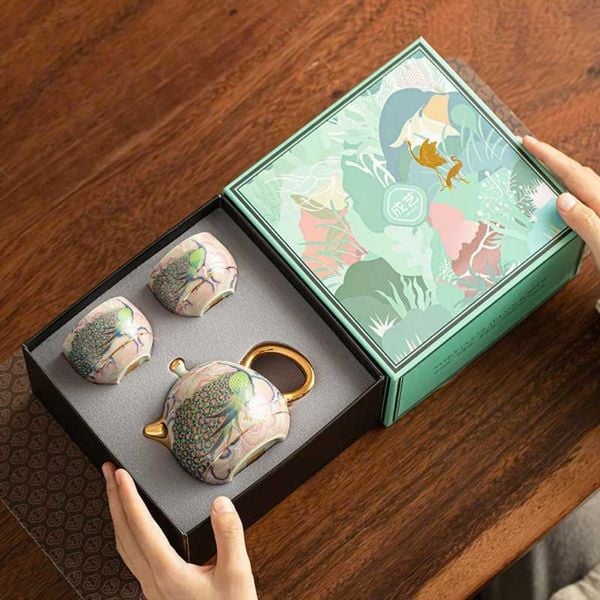  Bộ ấm chén sứ họa tiết chim công BKCECN-9133 