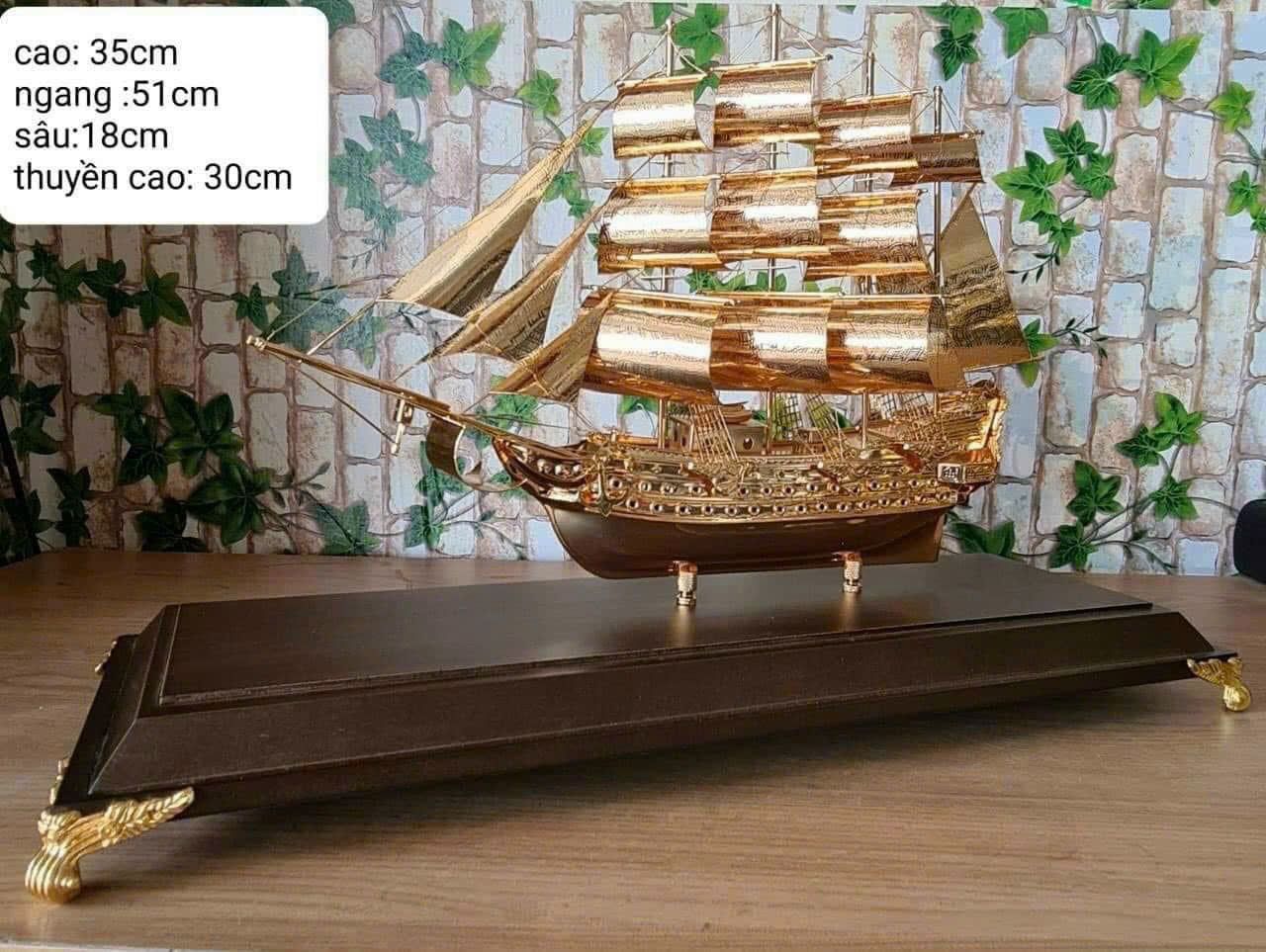  Mô hình thuyền buồm bằng đồng 35cm x 51cm x 18cm Cao Cấp 