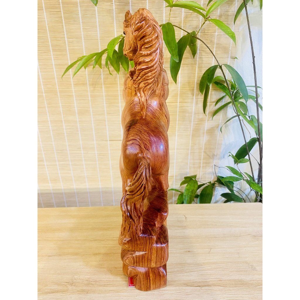  Tượng ngựa gỗ hương 