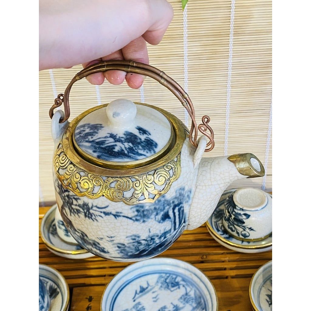  Bộ ấm chén men rạn bọc đồng vàng -Bảo Khánh 