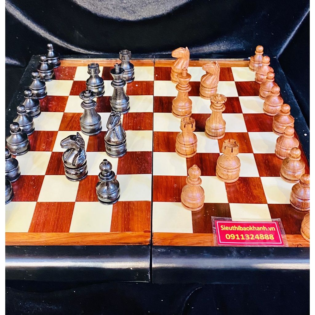  Bộ bàn cờ chất liệu gỗ cao cấp 