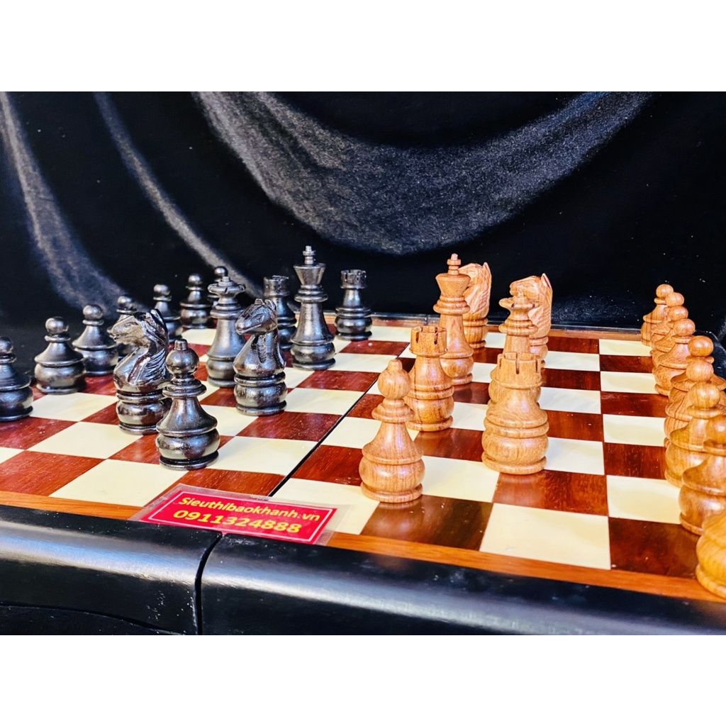  Bộ bàn cờ chất liệu gỗ cao cấp 