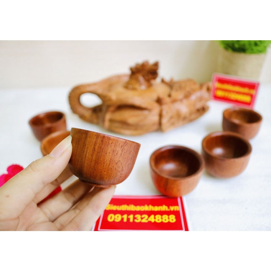  THỦ CÔNG MỸ NGHỆ TẠI XƯỞNG-BỘ ẤM CHÉN GỖ HƯƠNG ĐỤC NGUYÊN KHỐI-BÁT TRÀNG BẢO KHÁNH 