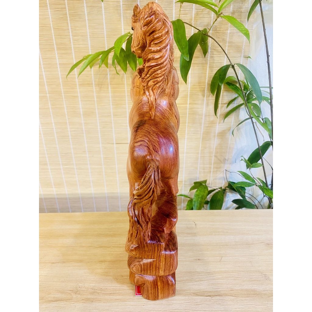  Tượng ngựa gỗ hương 