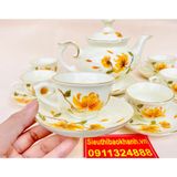  Bộ ấm chén men kem họa tiết Hoa Sen Bát Tràng 350ml 