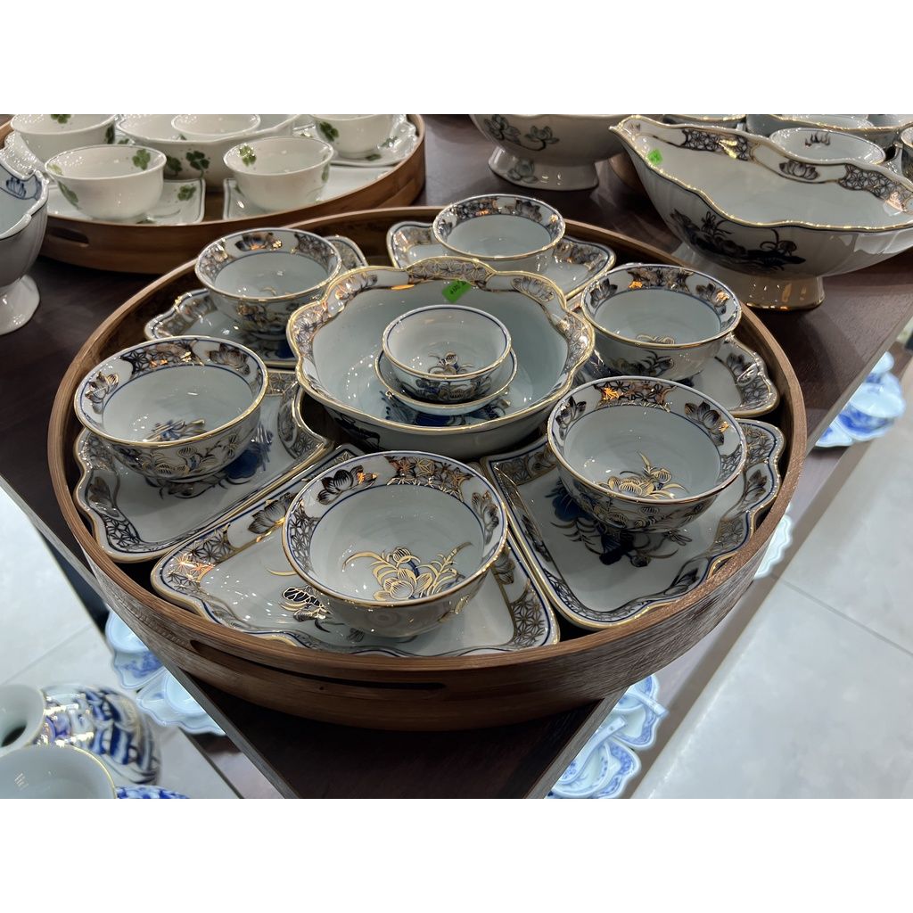  Trọn bộ bát ăn họa tiết viền vàng 