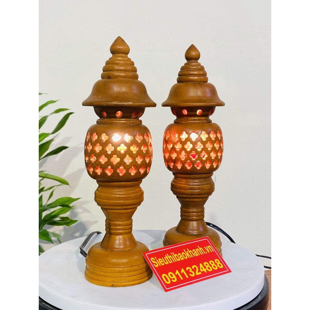  Cặp đèn thờ gỗ hương cao cấp ( loại 40cm ) 