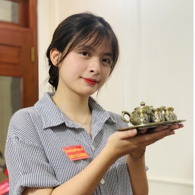  Bộ ấm chén đồng dáng cổ cao cấp 