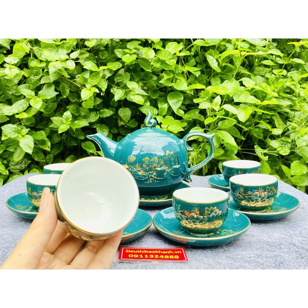  Bộ ấm chén xanh vẽ sen vàng 