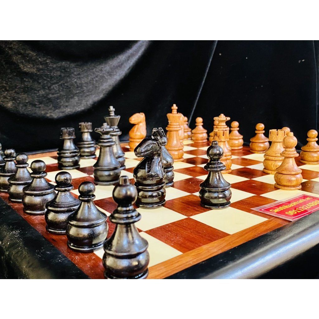  Bộ bàn cờ chất liệu gỗ cao cấp 