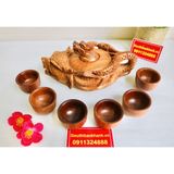  THỦ CÔNG MỸ NGHỆ TẠI XƯỞNG-BỘ ẤM CHÉN GỖ HƯƠNG ĐỤC NGUYÊN KHỐI-BÁT TRÀNG BẢO KHÁNH 