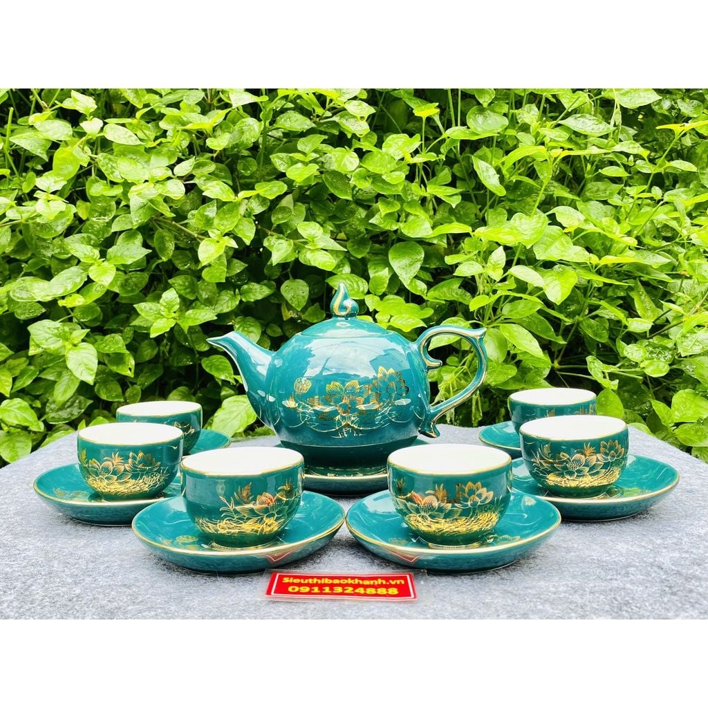  Bộ ấm chén xanh vẽ sen vàng 