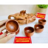  THỦ CÔNG MỸ NGHỆ TẠI XƯỞNG-BỘ ẤM CHÉN GỖ HƯƠNG ĐỤC NGUYÊN KHỐI-BÁT TRÀNG BẢO KHÁNH 