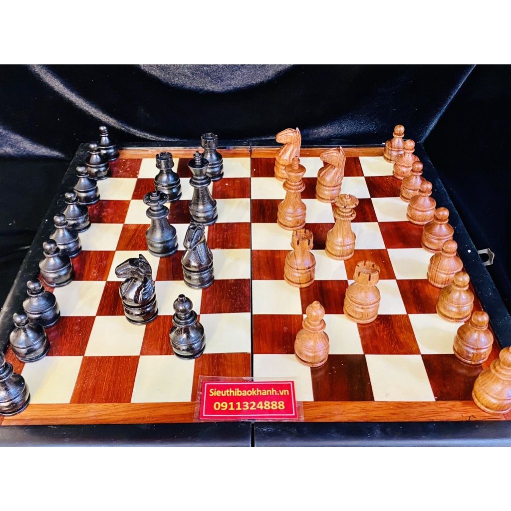  Bộ bàn cờ chất liệu gỗ cao cấp 