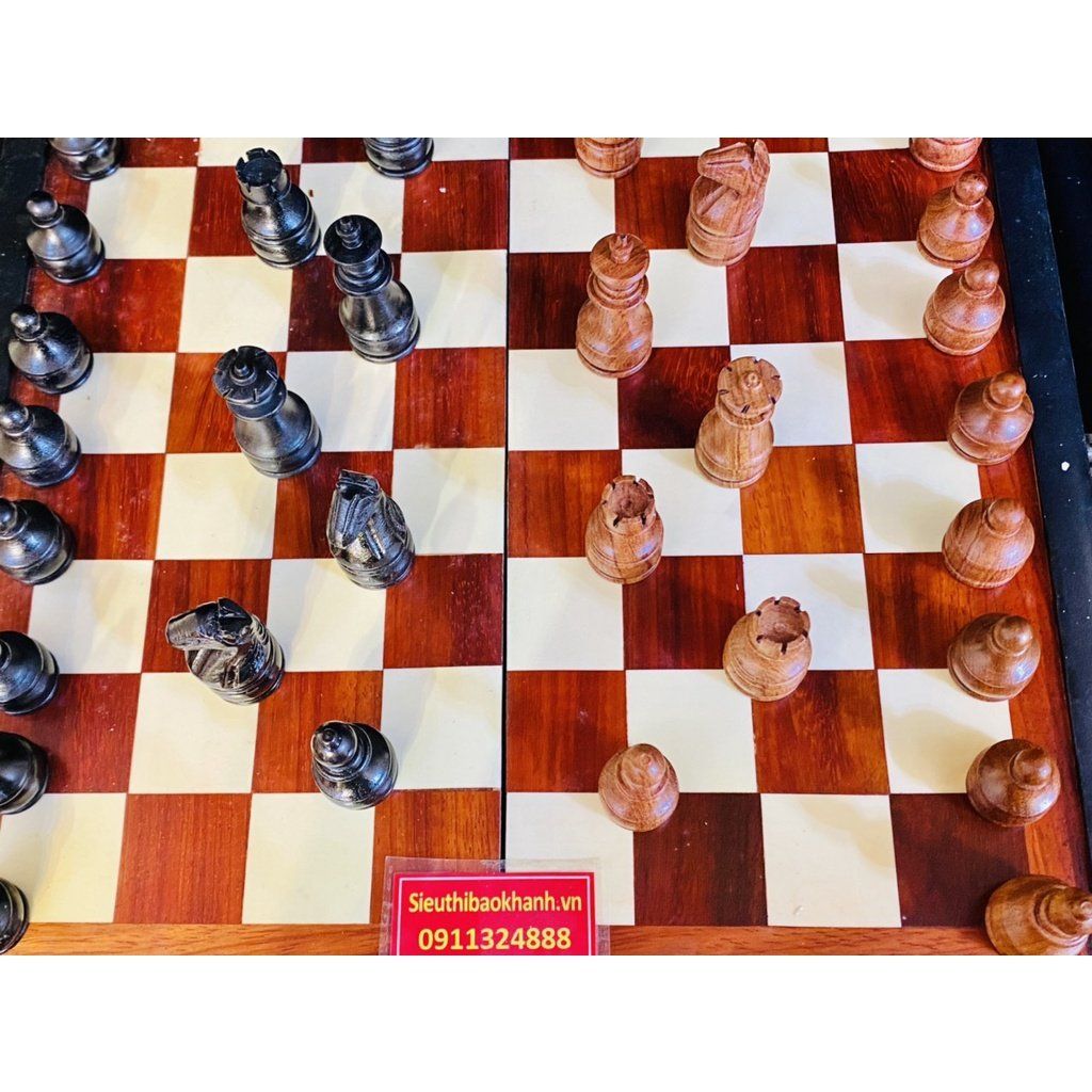  Bộ bàn cờ chất liệu gỗ cao cấp 