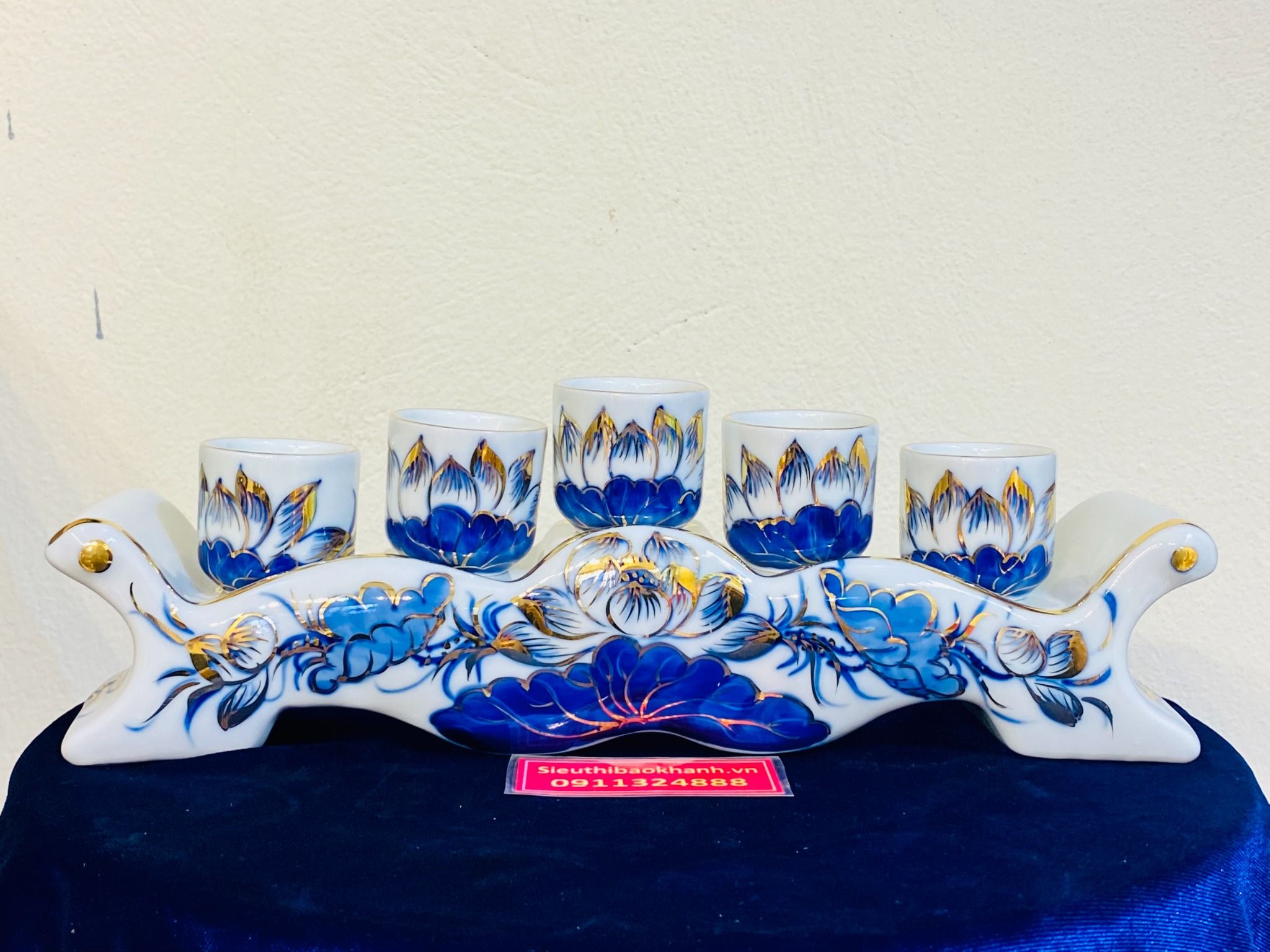  Ngai thờ trang trí bàn thờ gia tiên 