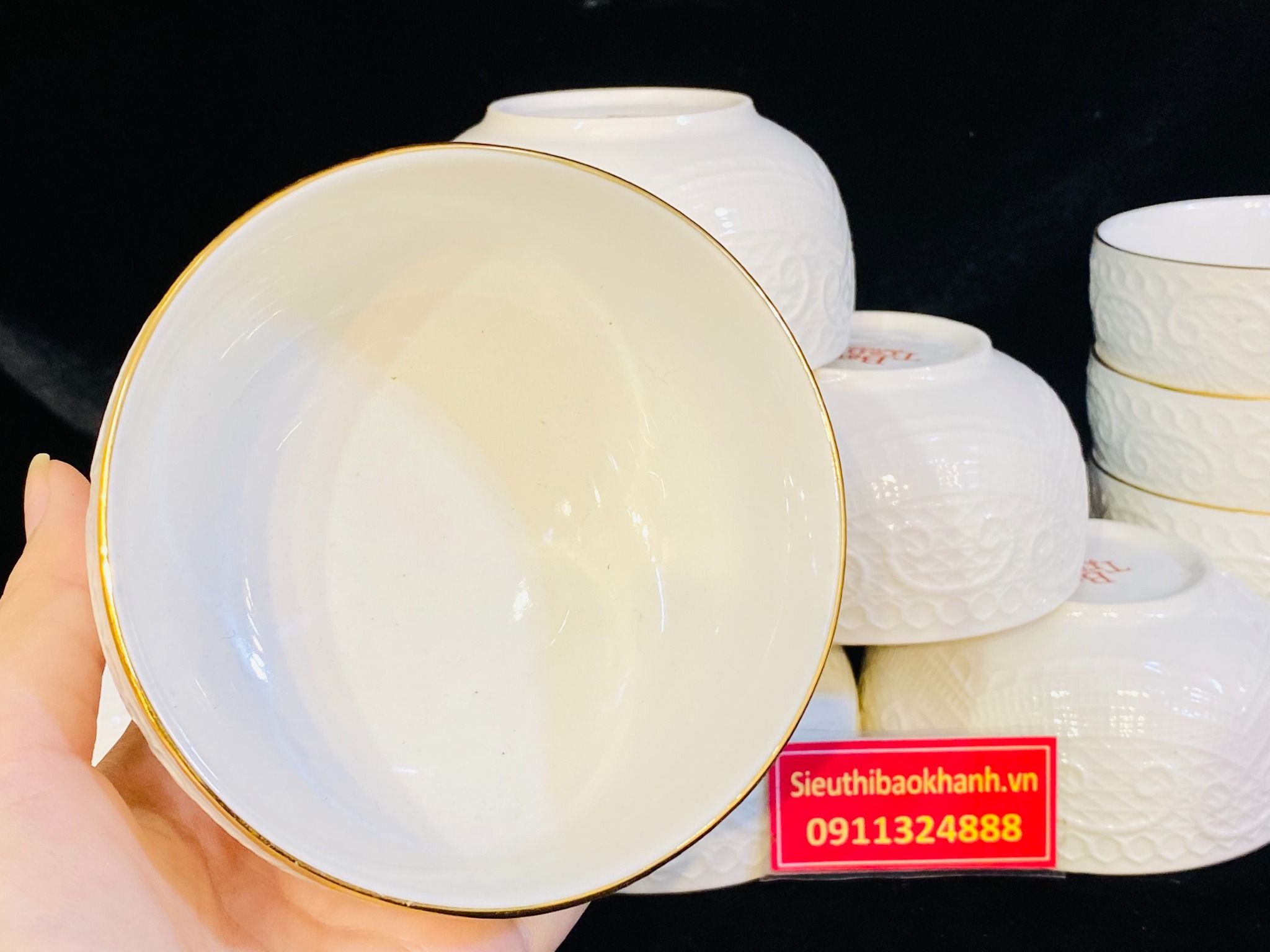  Bộ 10 bát ăn men trắng viền vàng họa tiết tin nổi tinh tế 
