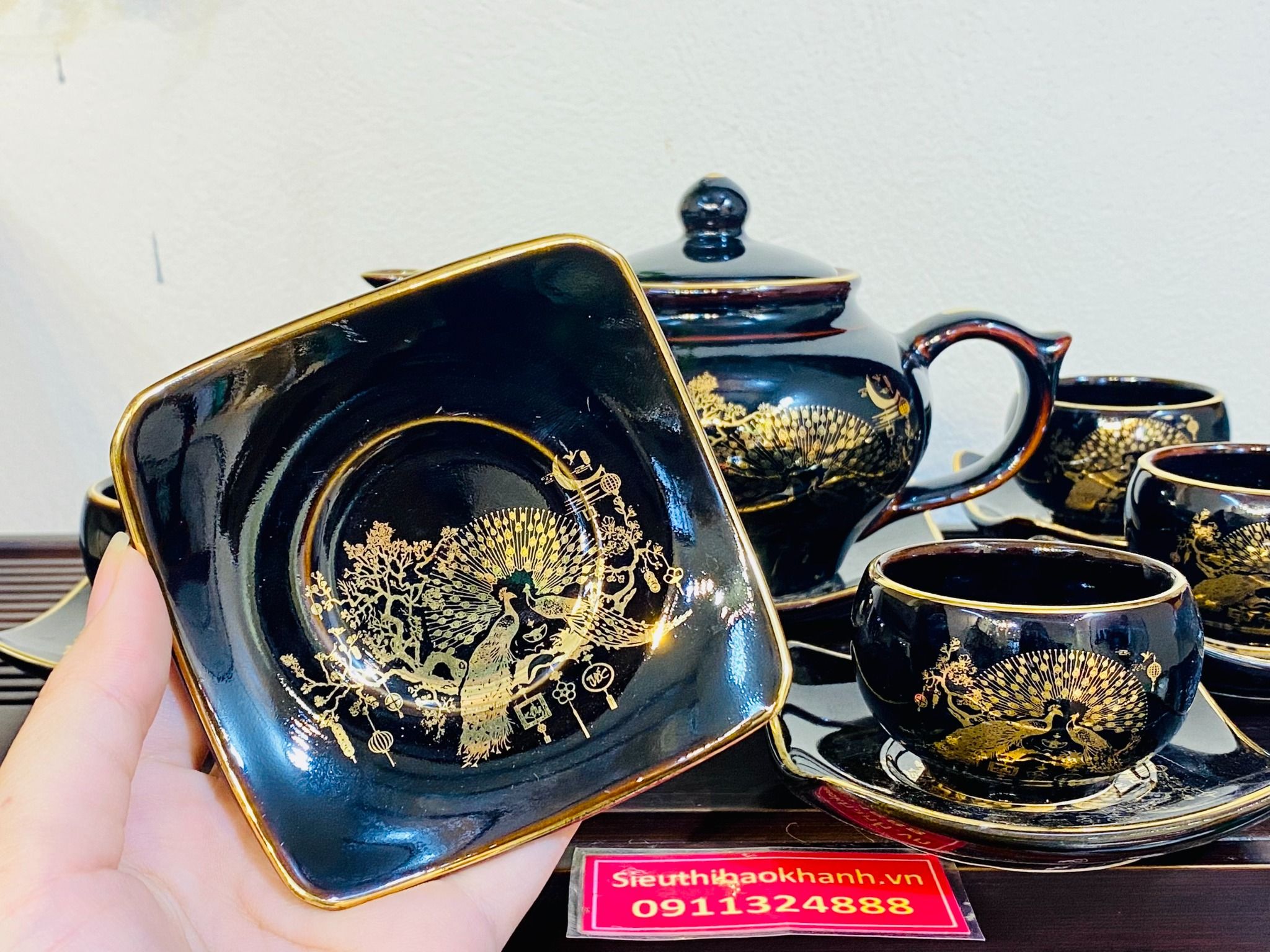  Bộ ấm chén men đen Công đào đĩa dáng vuông độc đáo 