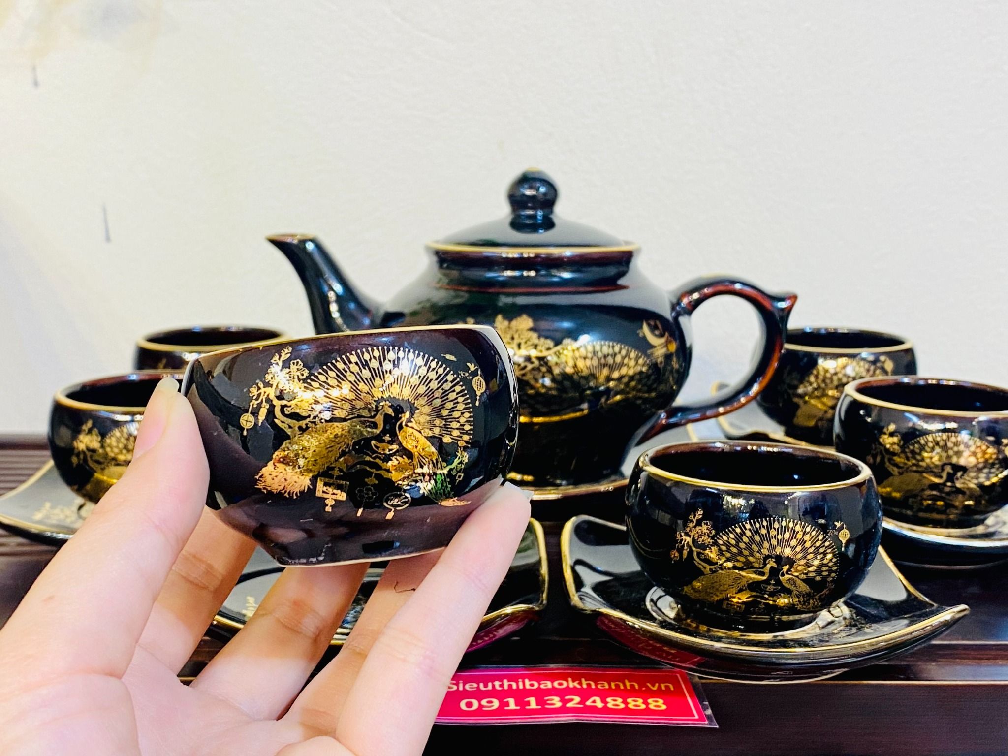  Bộ ấm chén men đen Công đào đĩa dáng vuông độc đáo 