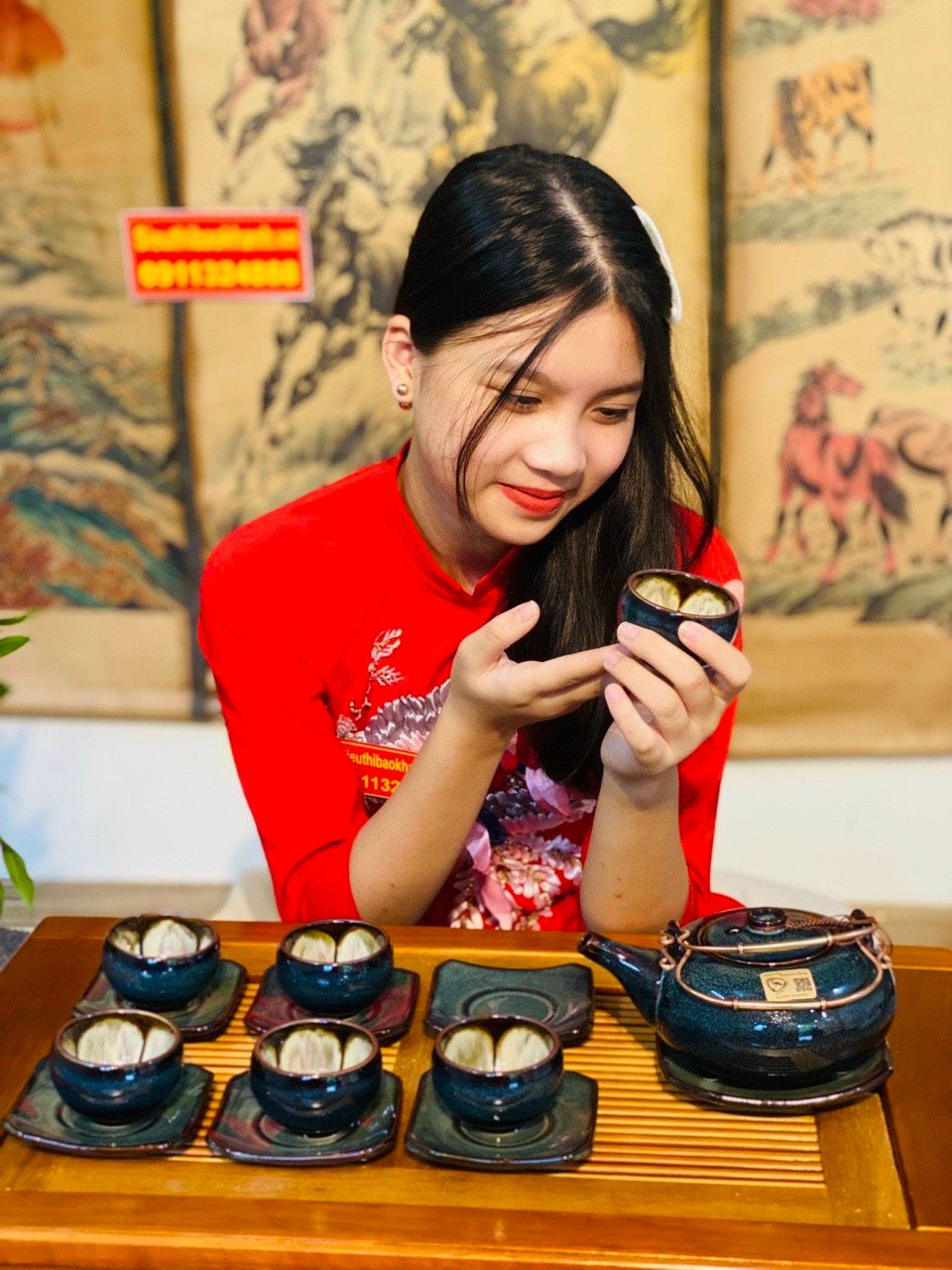  Bộ ấm chén xanh Hỏa biến lòng hoa có đĩa kê dáng vuông độc đáo 