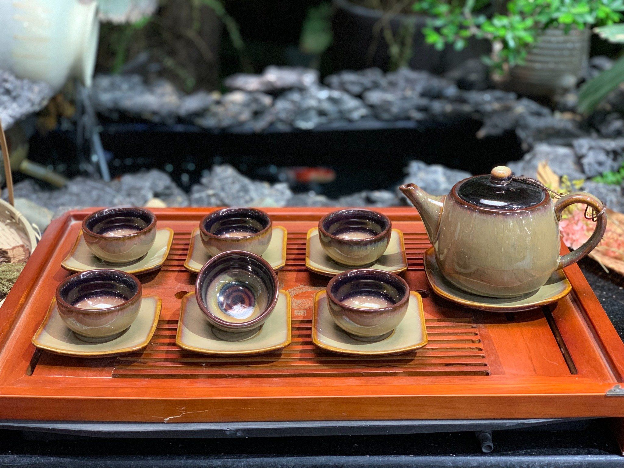 Bộ ấm chén hỏa biến lòng xoay 