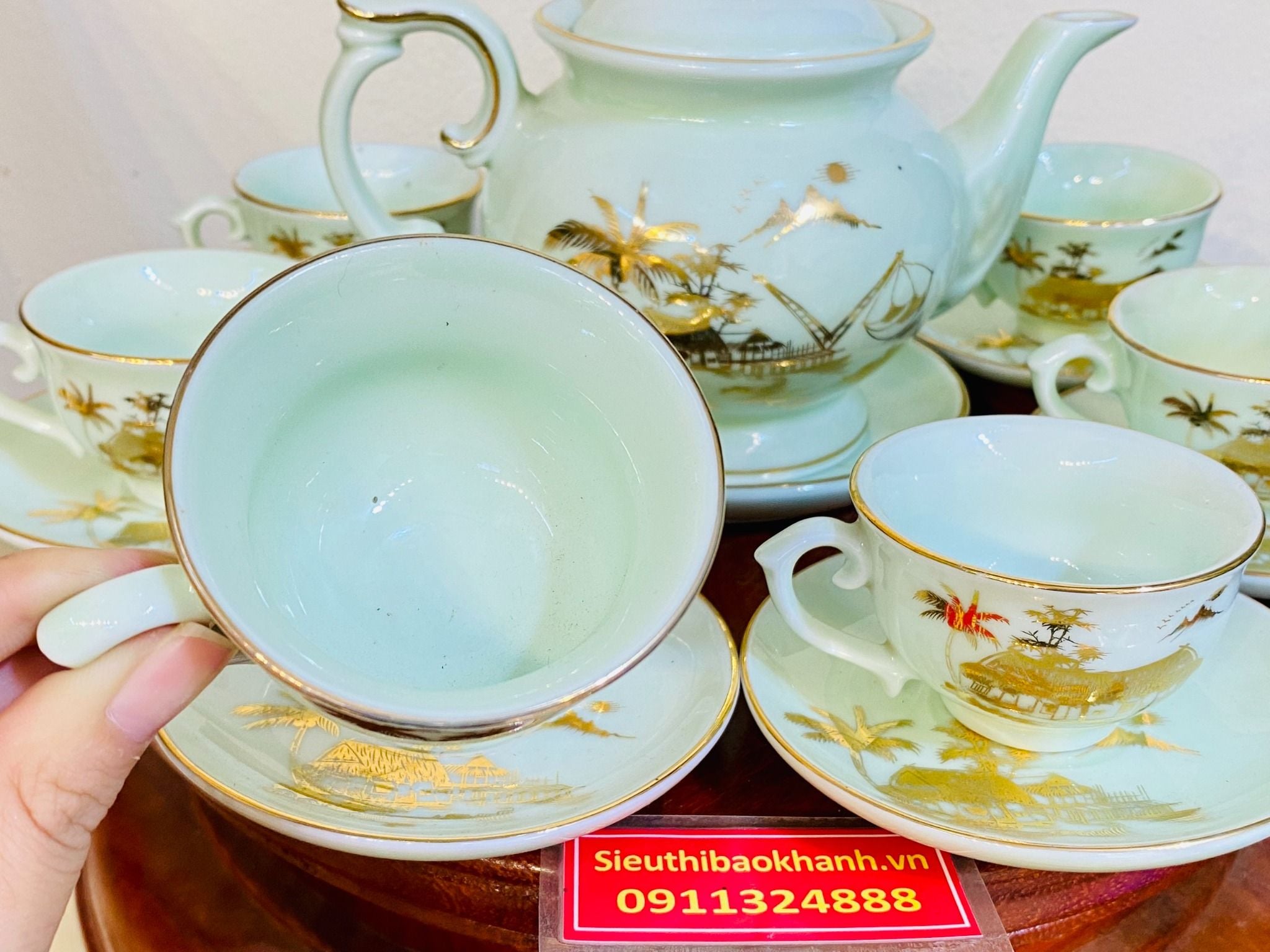  Bộ ấm chén vẽ vàng cảnh Làng quê việt Nam bình dị, mộc mạc cực bắt mắt 