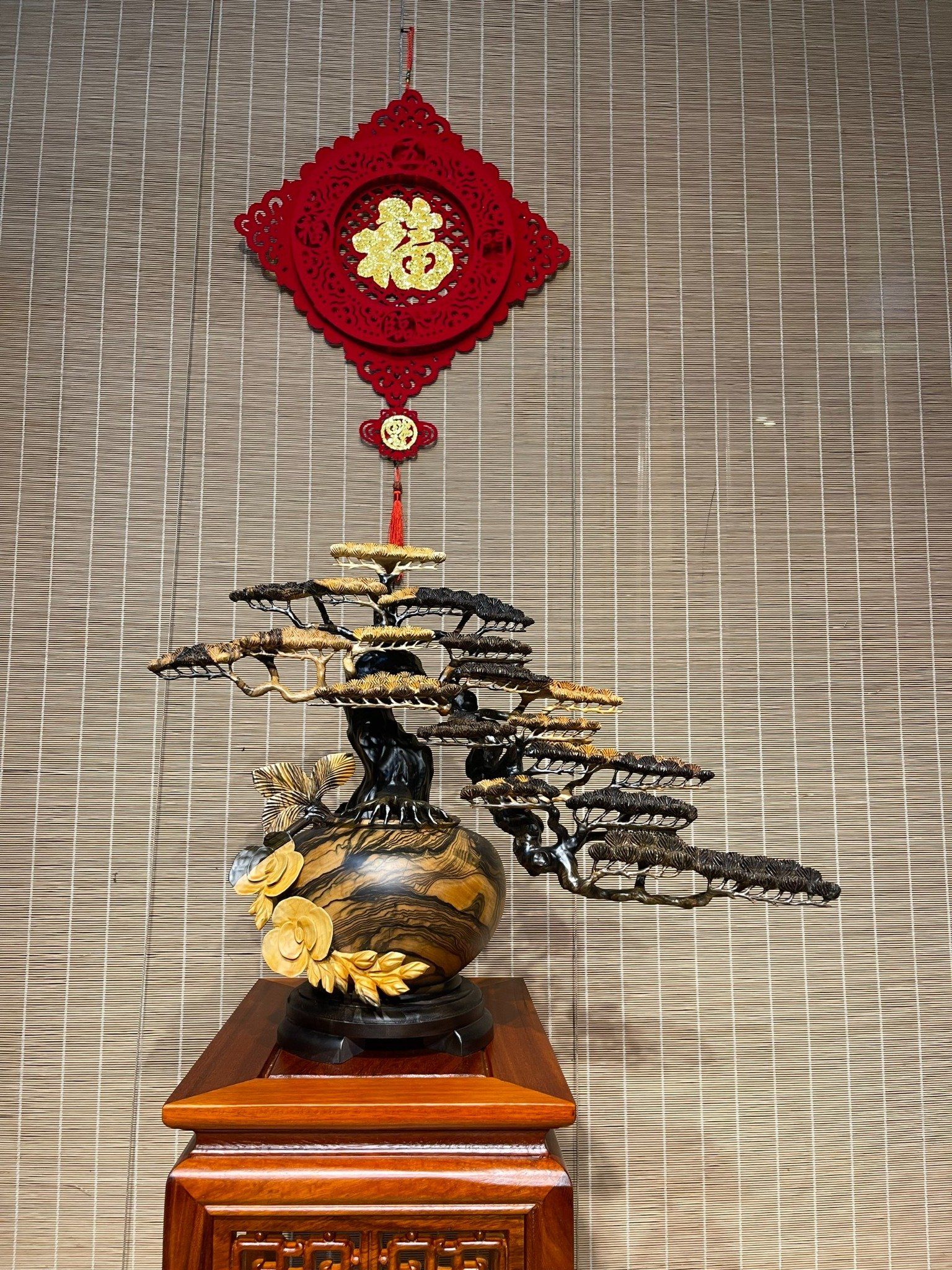  Bình Tùng bonsai Gỗ Mun Hoa vân đẹp tự nhiên 