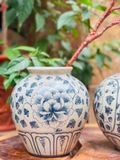  LỌ HOA MEN RẠN VẼ SEN MẪU CỔ LOE 