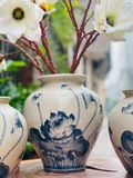  BÌNH MEN RẠN HOẠ TIẾT HOA SEN 