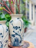  BÌNH MEN RẠN HOẠ TIẾT HOA SEN 