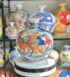  BÌNH HÚT LỘC VẼ VÀNG 2 CẢNH MÃ ĐÁO THÀNH CÔNG VÀ THUẬN BUỒM XUÔI GIÓ men hoa 