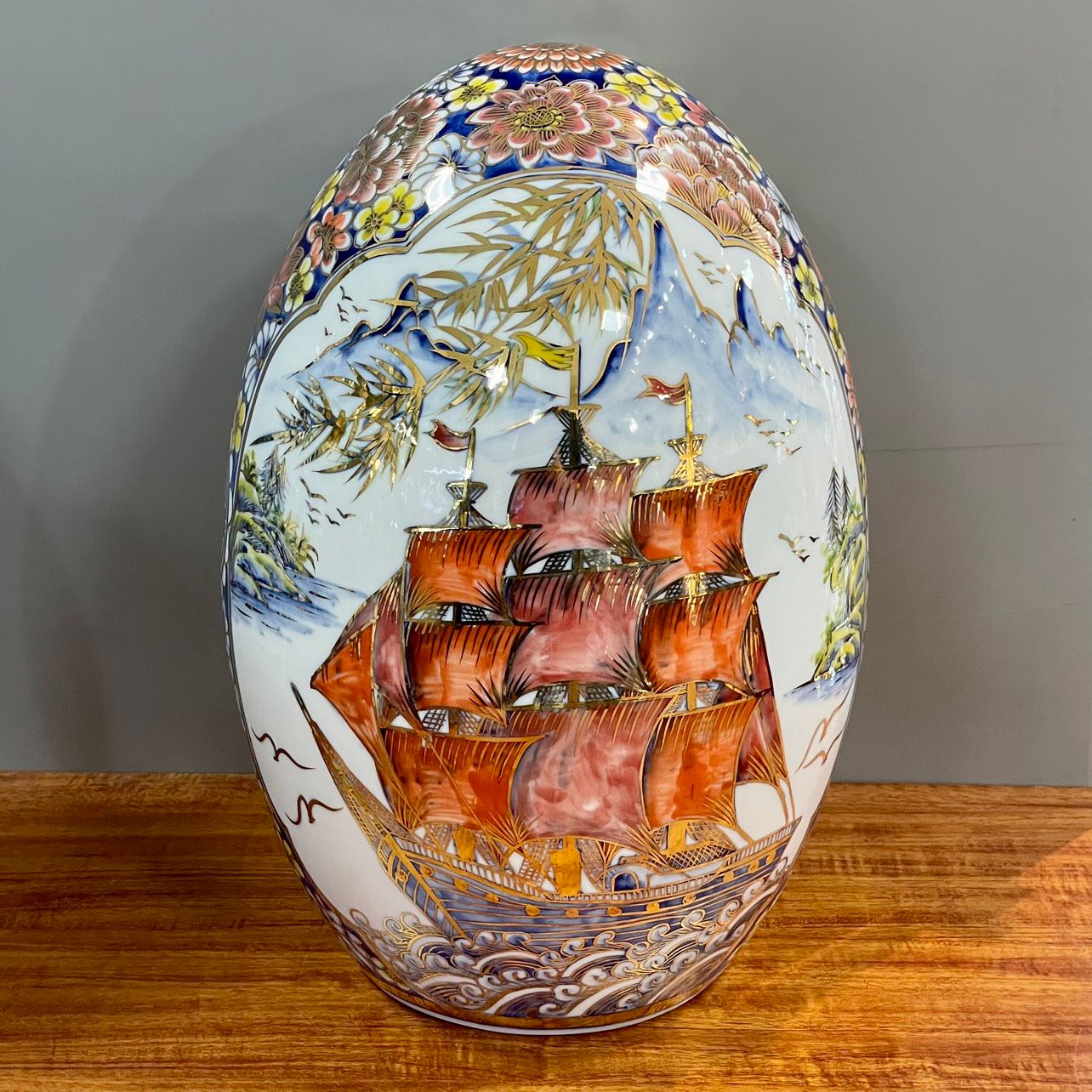  TRỨNG PHONG THUỶ VẼ VÀNG (C40-R25) 