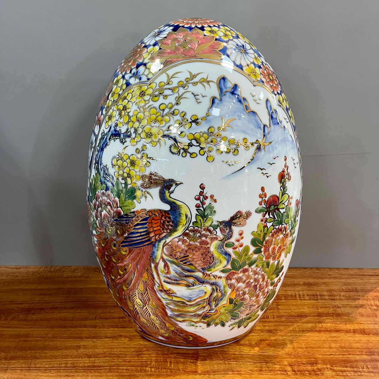  TRỨNG PHONG THUỶ VẼ VÀNG (C40-R25) 