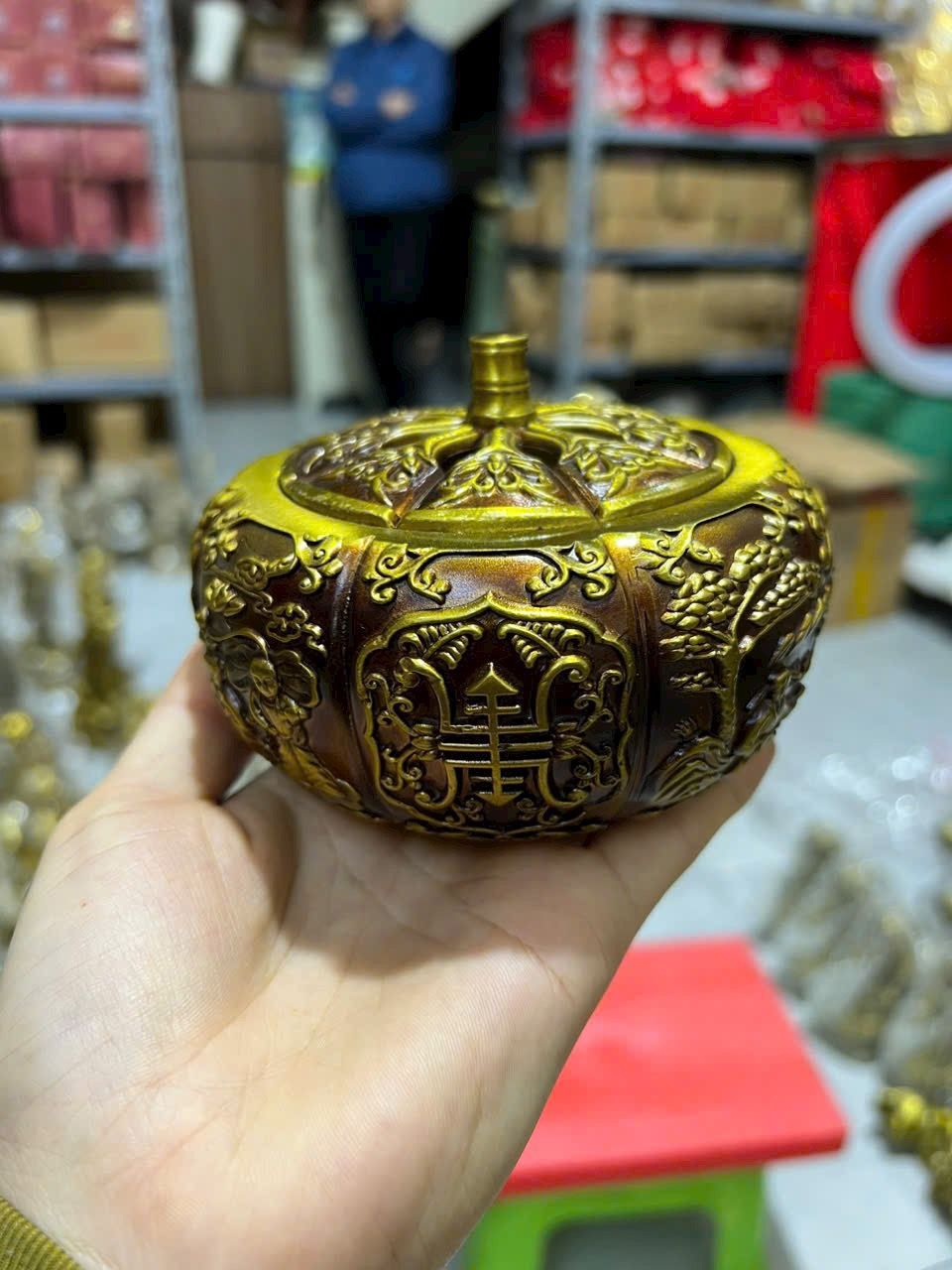  LƯ TRẦM HOA VĂN PHONG THUỶ KT 11x8cm 