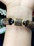  VÒNG TAY TRẦM HƯƠNG SÁNH TRÚC KHẮC HOẠ TIẾT BỌC VÀNG 